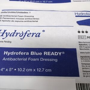 Hydrofera Blue Ready Antibacterial Foam Dressing - 12 Count